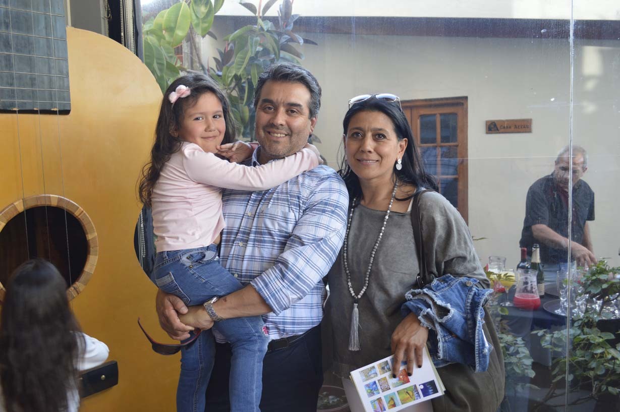 Javier Meyer, Claudia Muñoz y la niña Trinidad Meyer